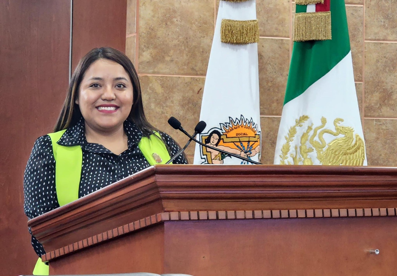 COMUNICADO 885EXHORTAN A VIGILAR QUE ESCUELAS NO CONDICIONEN ADQUISICIÓN DE UNIFORMES A PROVEEDORES ESPECÍFICOS