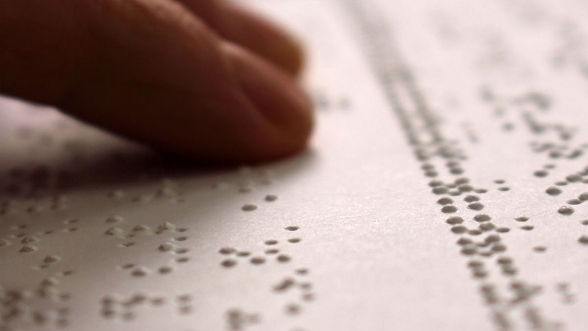 Lanzan programa Brailleando para la independencia de niños y jóvenes con discapacidad visual
