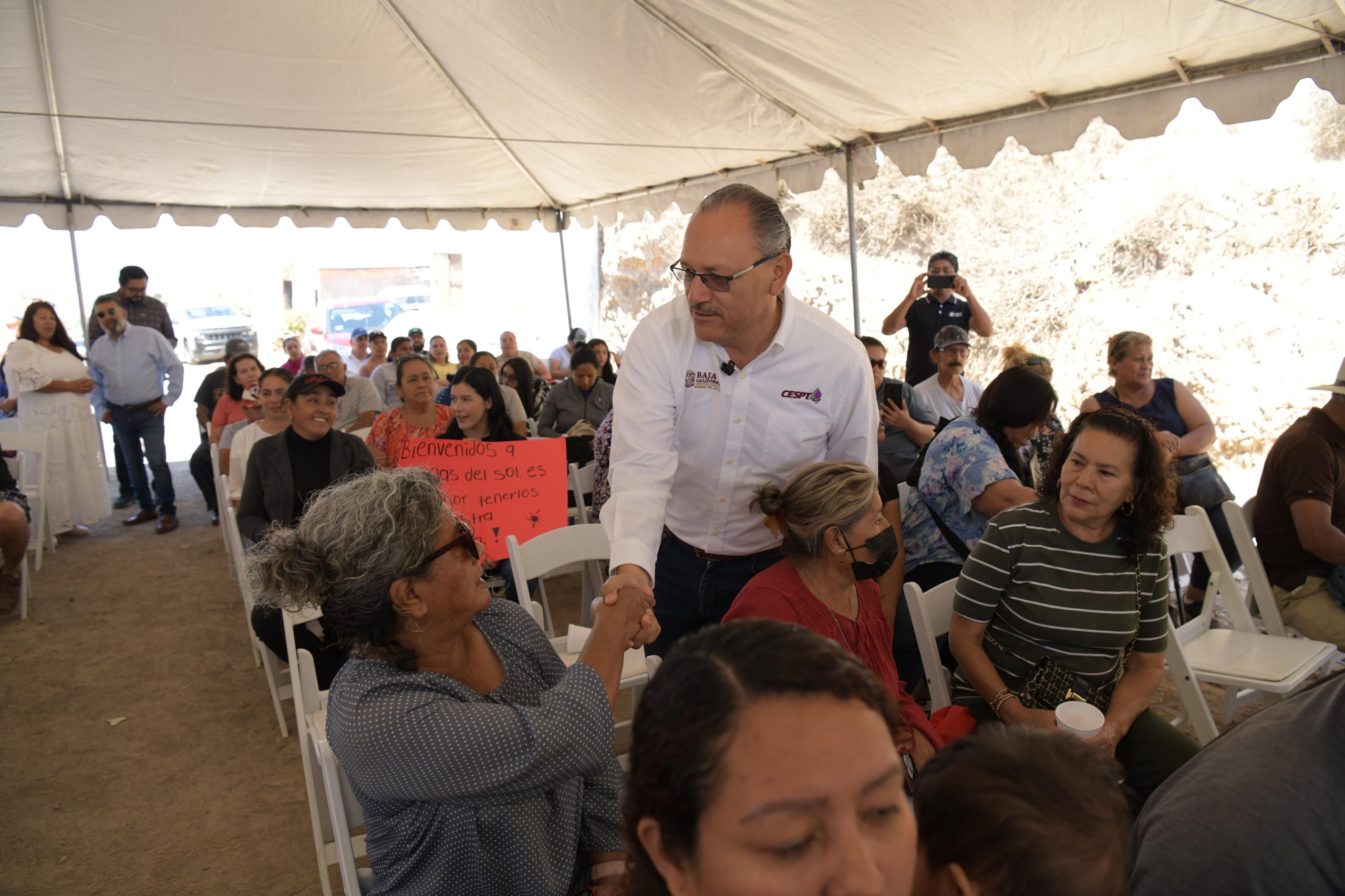 CESPT SE REÚNE CON LA COMUNIDAD DE COLINAS DEL SOL EN PLAYAS DE ROSARITO