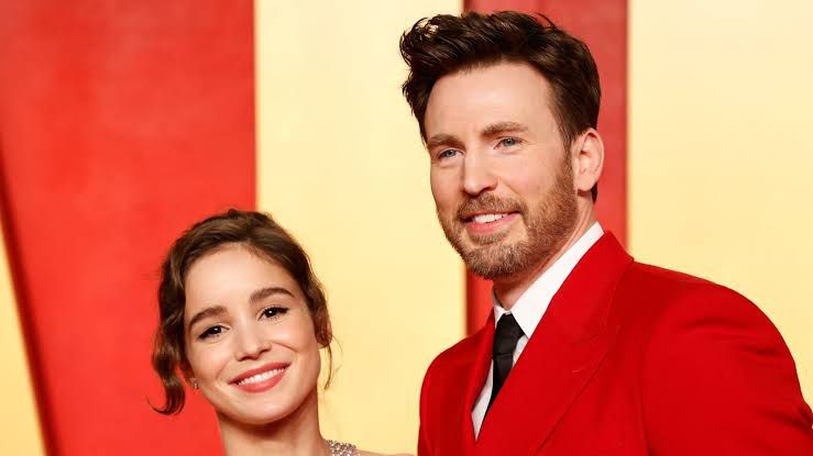 ¡Chris Evans y Alba Baptista dan la bienvenida a su primer hijo! 💕