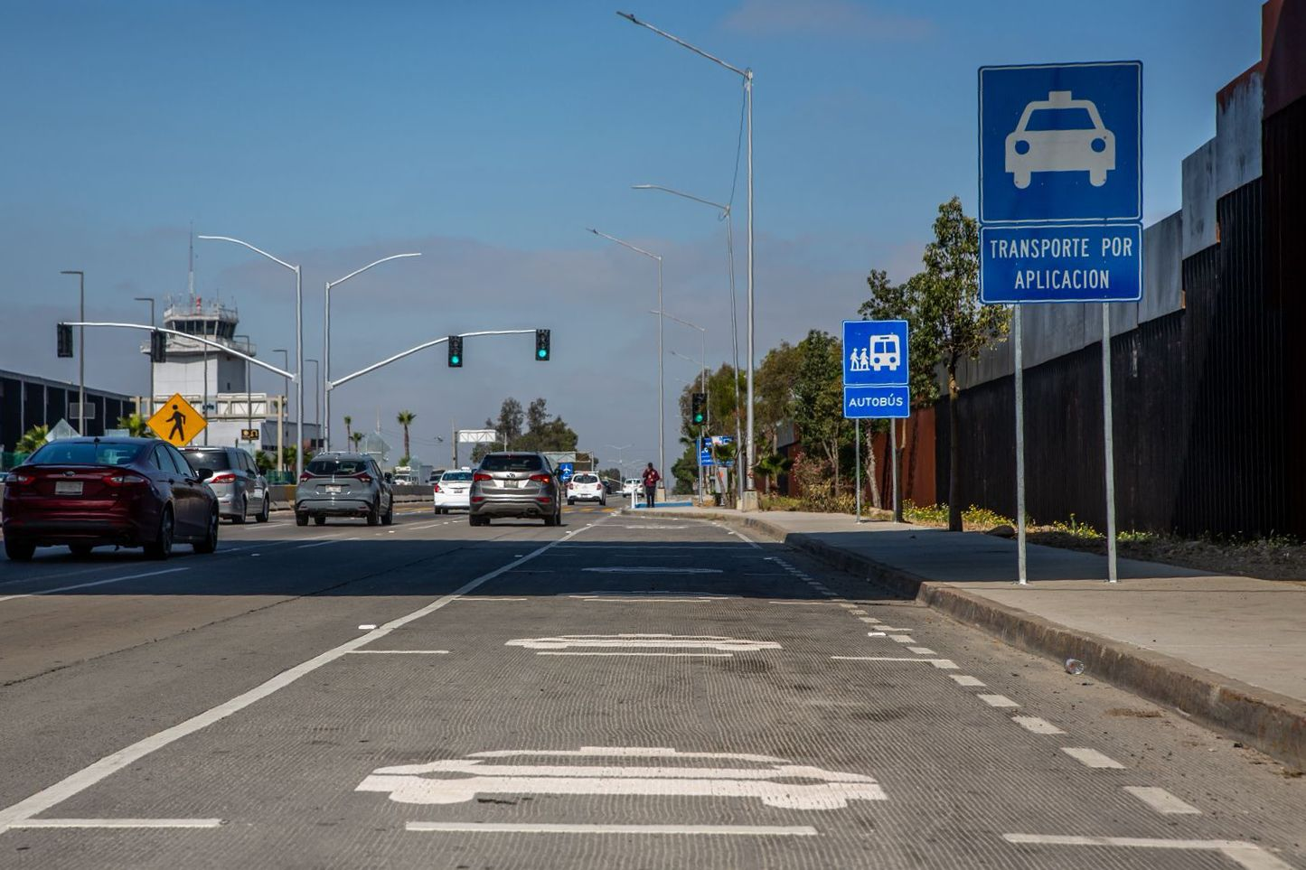 Uber ya puede operar en el aeropuerto de Tijuana gracias a una suspensión judicial