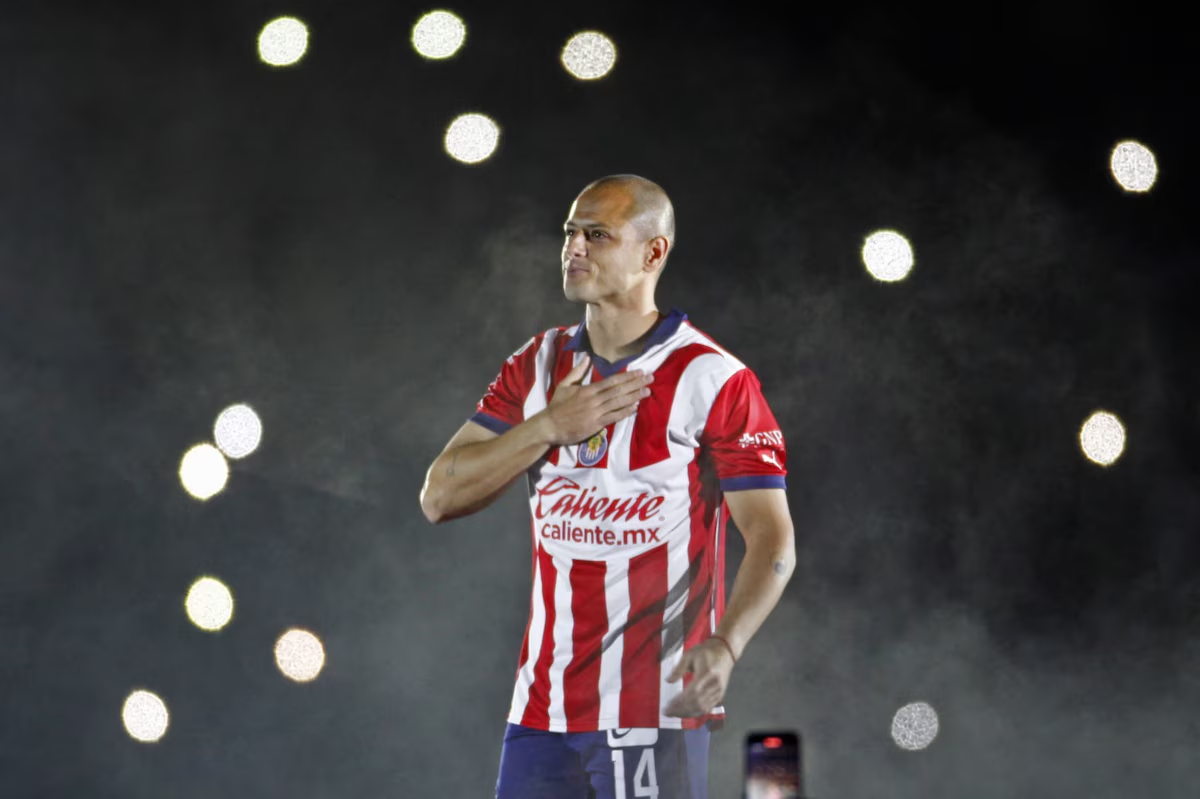 ‘Chicharito’ Hernández deja Chivas tras penal fallado vs Cruz Azul