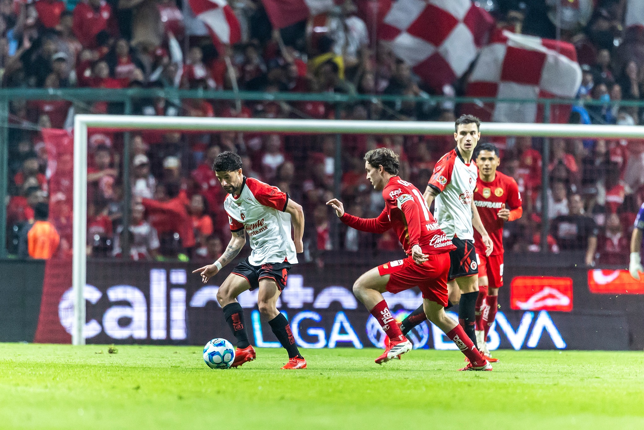 Xolos pierde el invicto tras caer 1-0 ante Toluca; los Diablos celebran 109 años con triunfo