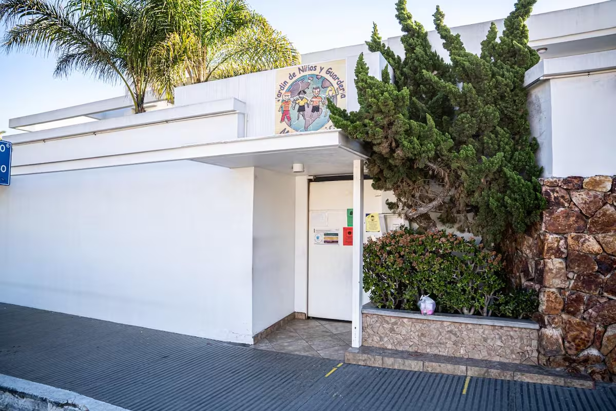 Cierre de guardería subrogada en Tijuana deja a más de 150 menores sin servicio