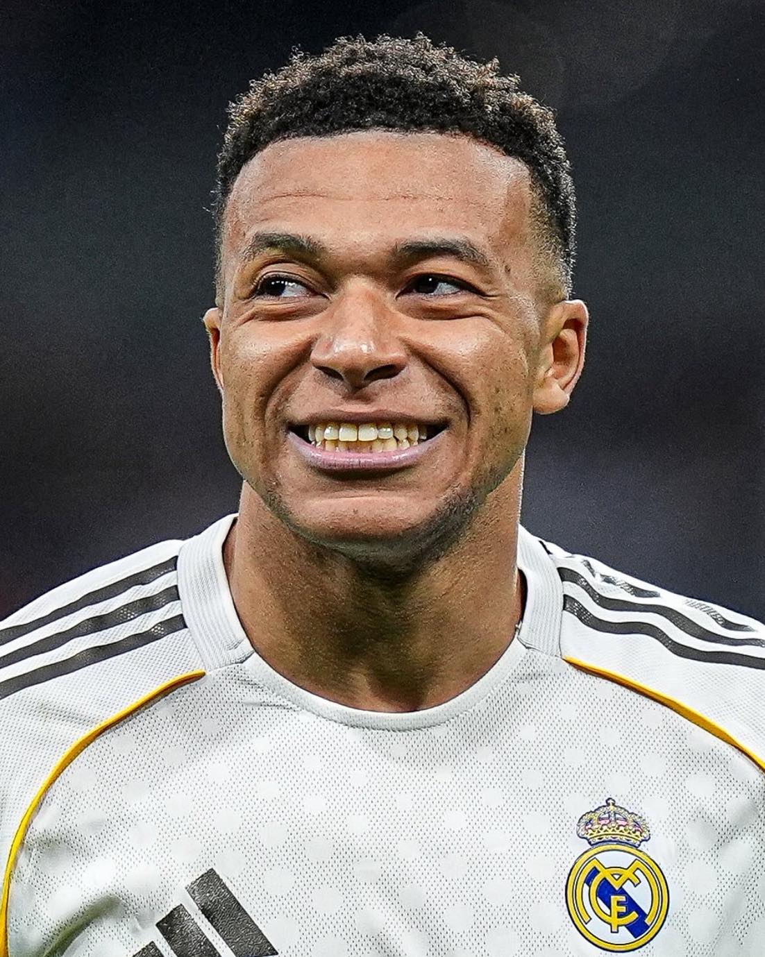 Mbappé inicia contactos con Liverpool y sacude al mercado europeo