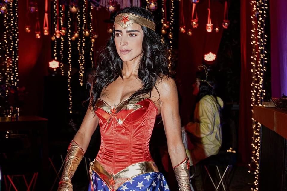 Bárbara de Regil pide interpretar a la Mujer Maravilla, pero confunde a Marvel con DC