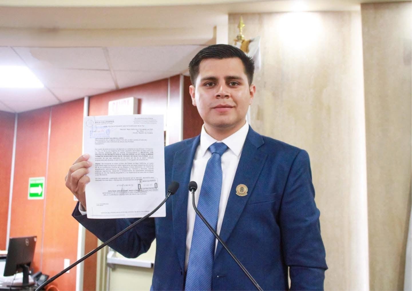 Proponen ley para eliminar trámites burocráticos y digitalizar servicios en Baja California