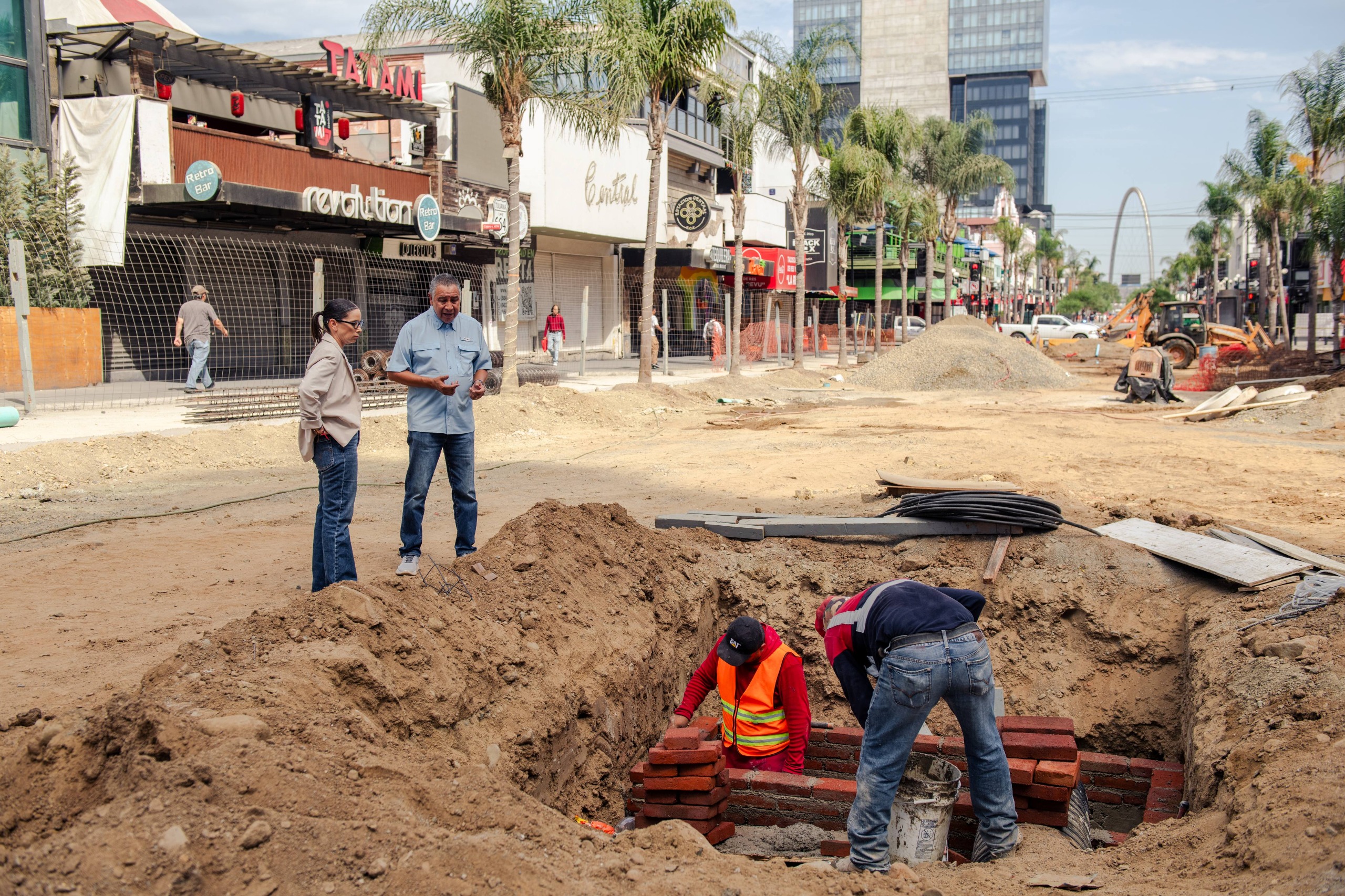 Avanza renovación de infraestructura en la Avenida Revolución